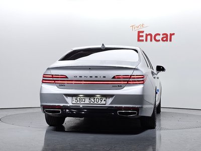 صورة 4 لـ 2019 Genesis G90