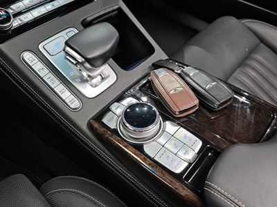 صورة 9 لـ 2019 Genesis G90