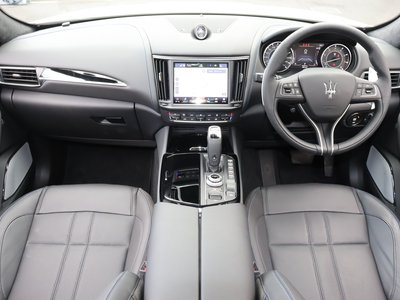 MASERATI LEVANTE - 3