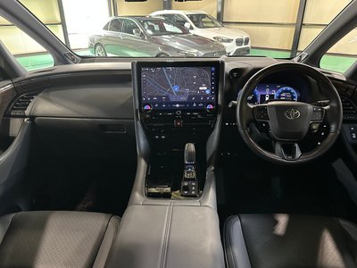 2023 Toyota ALPHARD — фото 3