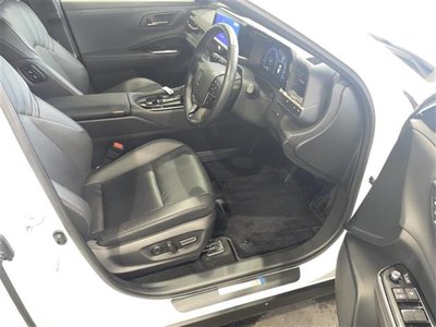 صورة مصغرة 26 لـ 2023 Toyota CROWN SPORT