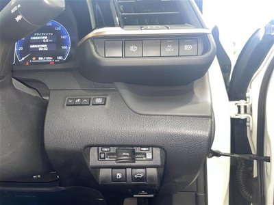 صورة مصغرة 16 لـ 2023 Toyota CROWN SPORT