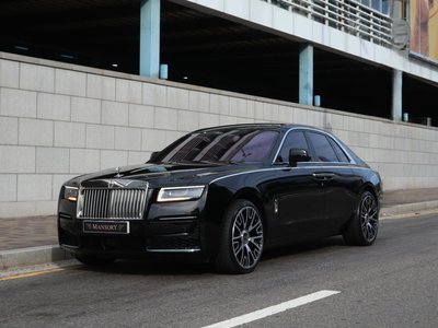 ROLLS-ROYCE GHOST
