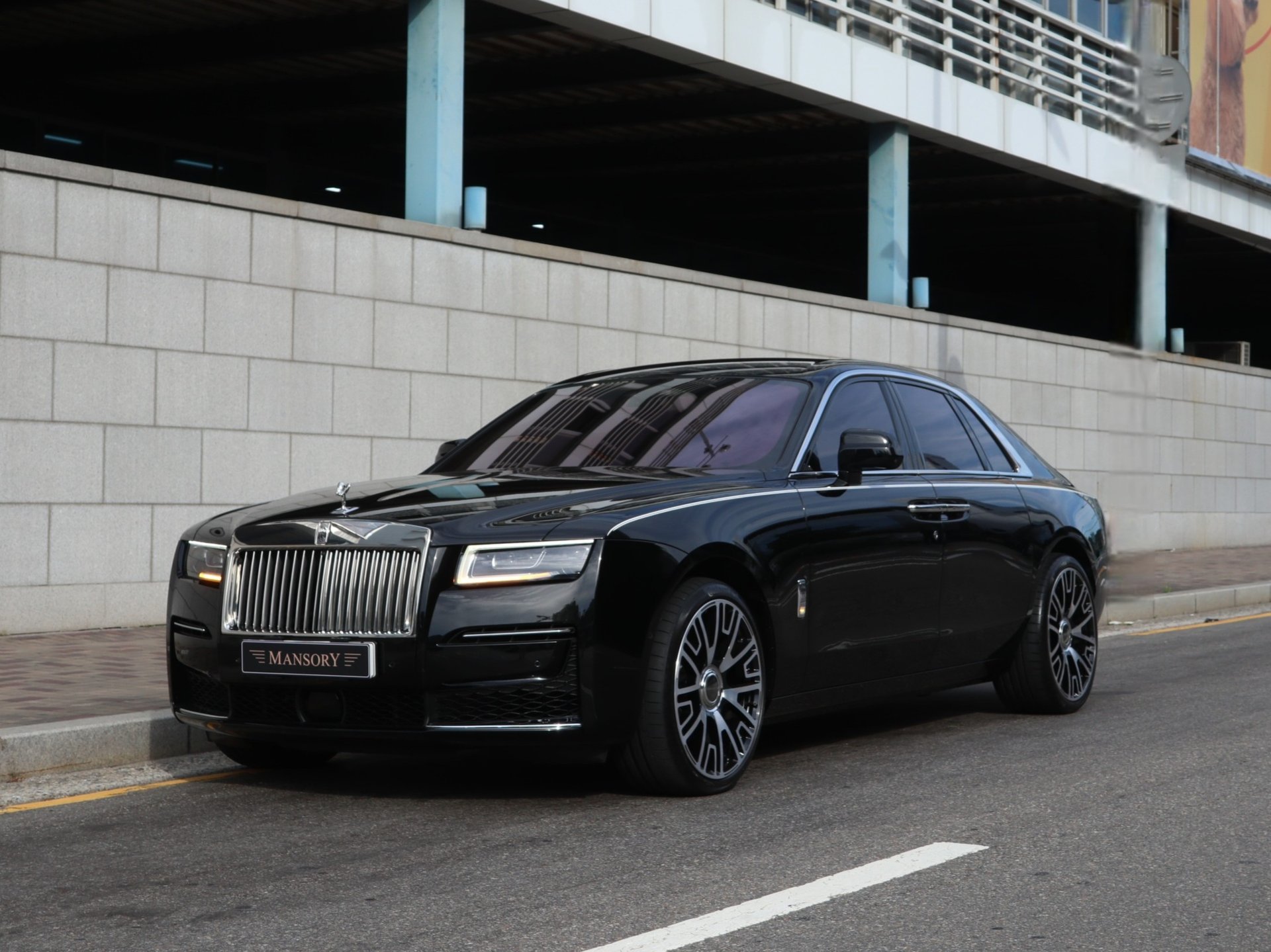 ROLLS ROYCE GHOST - View 1