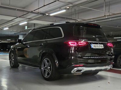 MERCEDES-BENZ GLS - 7