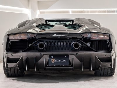 LAMBORGHINI AVENTADOR ROADSTER - 8