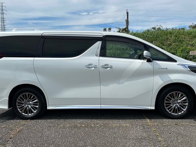 TOYOTA ALPHARD - 4
