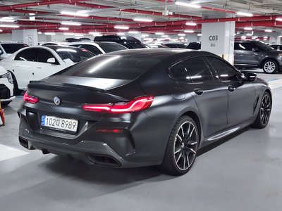 BMW 8 SERIES - 5