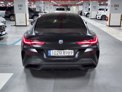 BMW 8 SERIES - 3