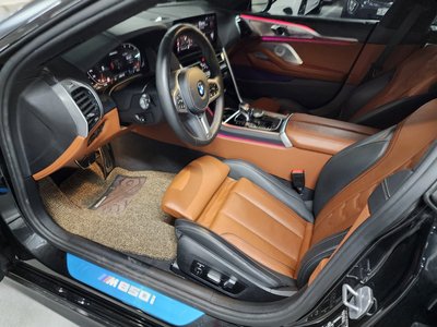 BMW 8 SERIES - 7
