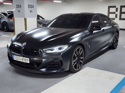 BMW 8 SERIES - 1