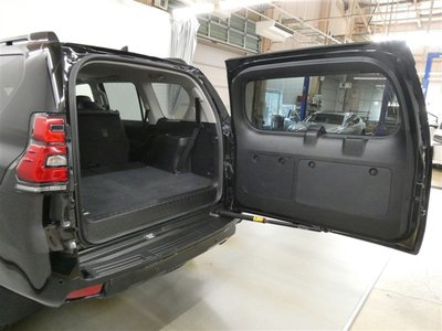 TOYOTA LAND CRUISER PRADO - 7