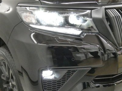 TOYOTA LAND CRUISER PRADO - 10