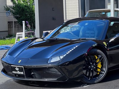 FERRARI 488 - 5