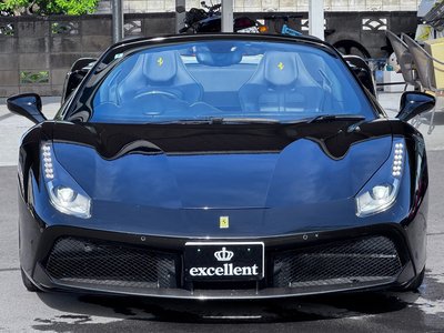 FERRARI 488 - 8