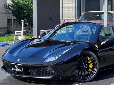 FERRARI 488 - 10