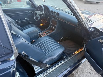 MERCEDES-BENZ SL - 10