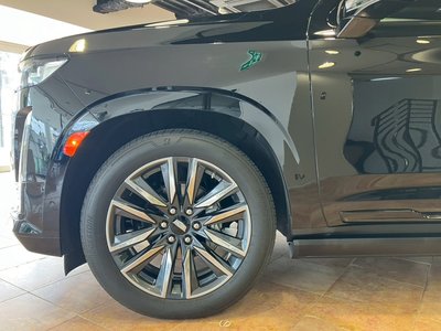 CADILLAC ESCALADE - 8