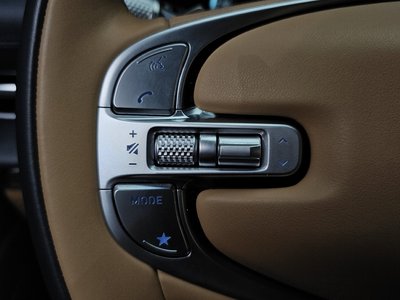 2023 Genesis GV80 thumbnail 28