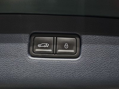 2023 Genesis GV80 thumbnail 29