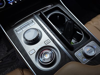 2023 Genesis GV80 thumbnail 12