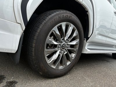 2023 Toyota LAND CRUISER 300 — миниатюра 15