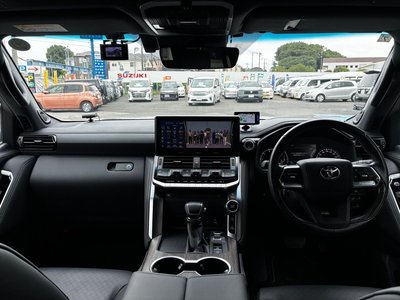 2023 Toyota LAND CRUISER 300 — миниатюра 25