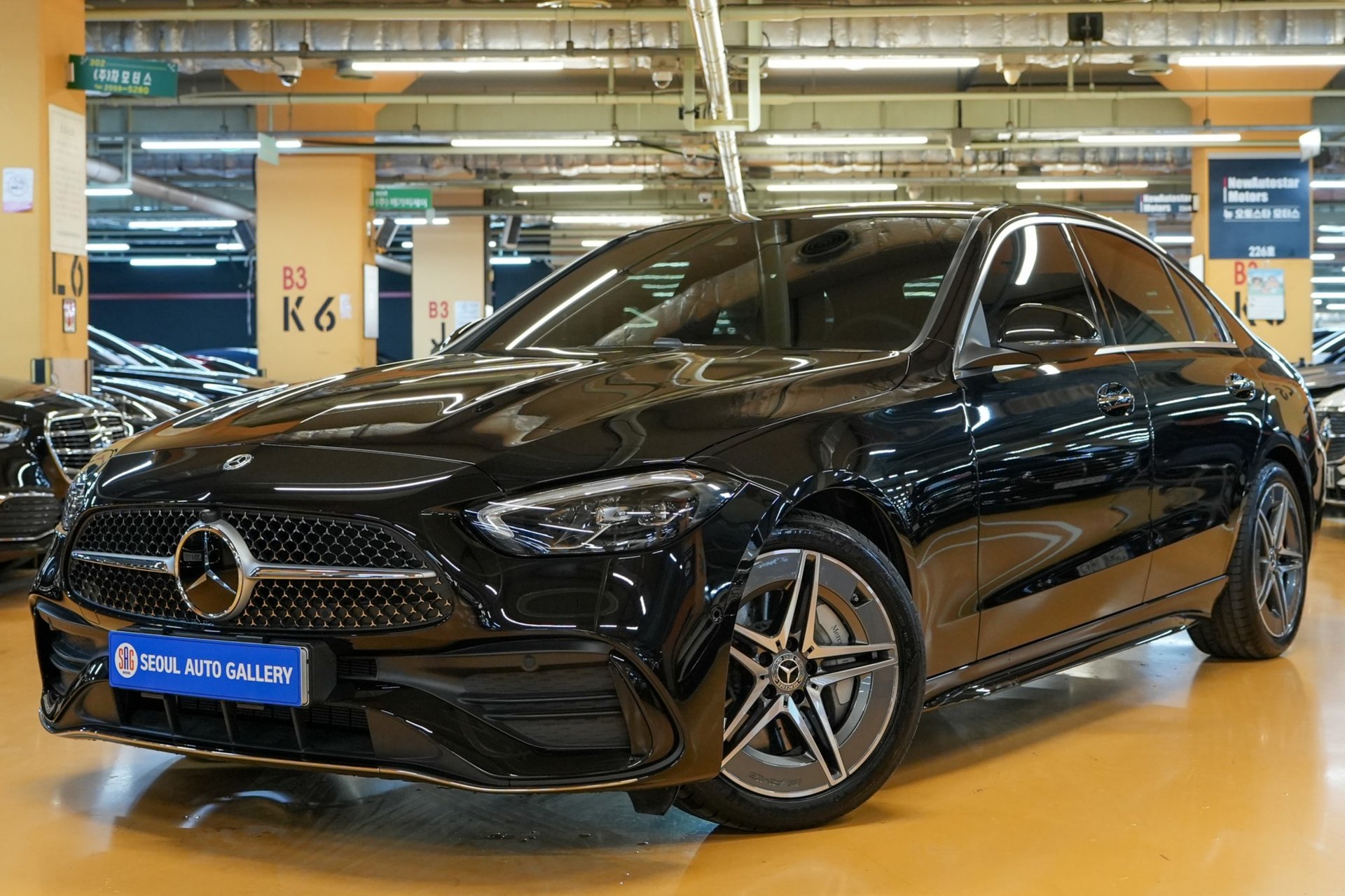 MERCEDES-BENZ C-CLASS - View 1