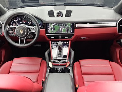 صورة 5 لـ 2023 Porsche CAYENNE