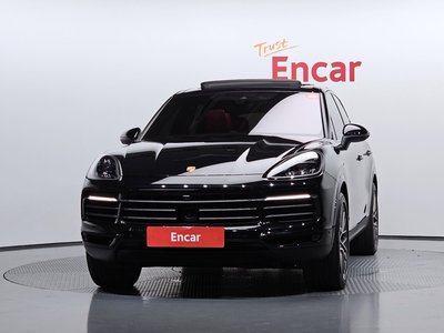 صورة 2 لـ 2023 Porsche CAYENNE