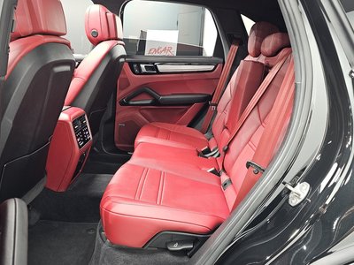صورة مصغرة 18 لـ 2023 Porsche CAYENNE