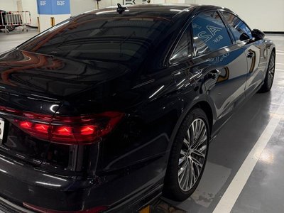 2022 AUDI A8 photo 2