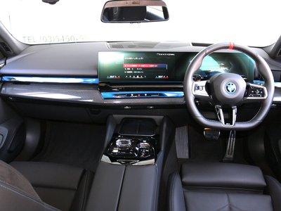 BMW I5 TOURING - 8