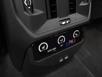 صورة مصغرة 18 لـ 2025 BMW X3
