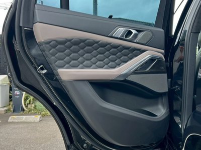 2021 BMW X6 M — миниатюра 35