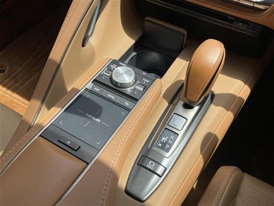 2023 Lexus LC — миниатюра 38