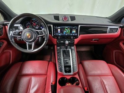 PORSCHE MACAN - 5