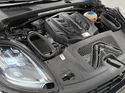 PORSCHE MACAN - 7