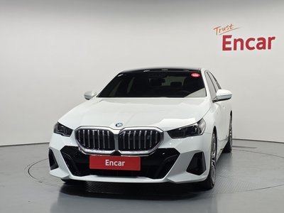 صورة 2 لـ 2024 BMW I5
