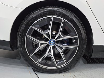 صورة 6 لـ 2024 BMW I5