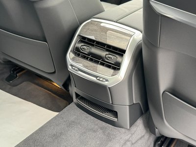2025 BMW 7 SERIES — миниатюра 42