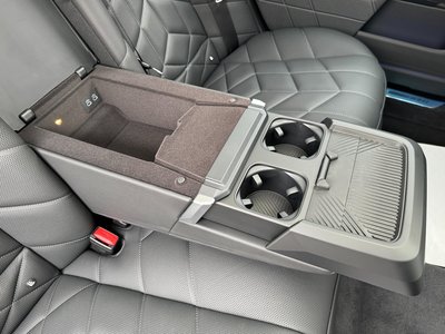 2025 BMW 7 SERIES — миниатюра 41