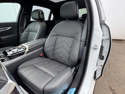 2025 BMW 7 SERIES — миниатюра 39