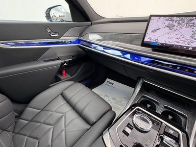 2025 BMW 7 SERIES — миниатюра 33