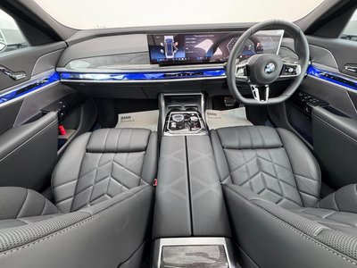 صورة 6 لـ 2025 BMW 7 SERIES