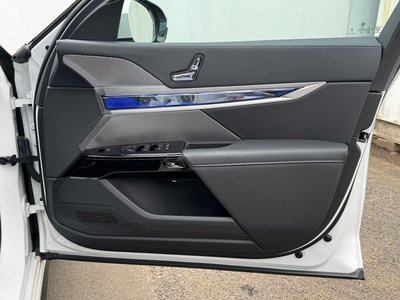 2025 BMW 7 SERIES — миниатюра 48