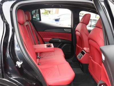 صورة مصغرة 30 لـ 2025 Maserati GRECALE