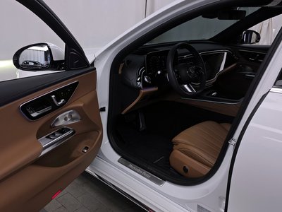 MERCEDES-BENZ E-CLASS - 10