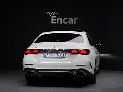 MERCEDES-BENZ E-CLASS - 4