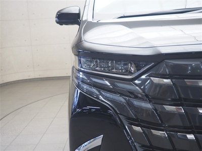 TOYOTA ALPHARD - 9